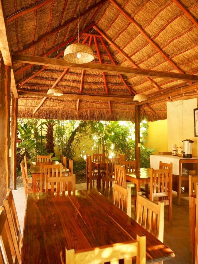 Hotel Maya Balam Xpujil Exterior photo